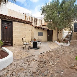 casa-el-arico.in-canary-islands.com/